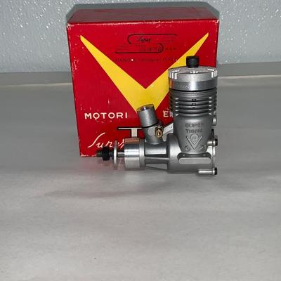 Super Tigre G-21/35 RC Airplane Engine W/Box