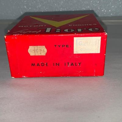 Super Tigre G-21/35 RC Airplane Engine W/Box