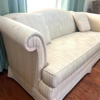 Den Couch ~ Read Details