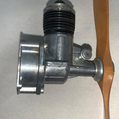 Vintage .074 RC Airplane Engine by OK