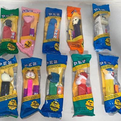 PEZ Lot 1 - 10 Dispensers, all MIP
