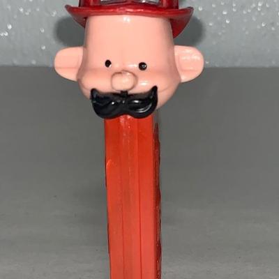 Vintage 3.4 Fireman PEZ Dispenser, No Feet