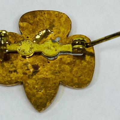 Girl Scout trefoil gold tone pin