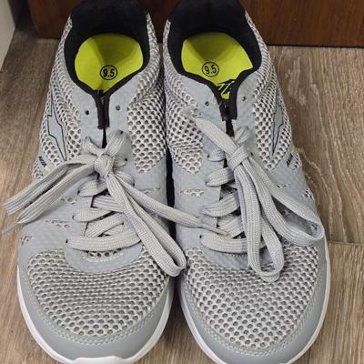 AVIA Gray Athletic Shoes