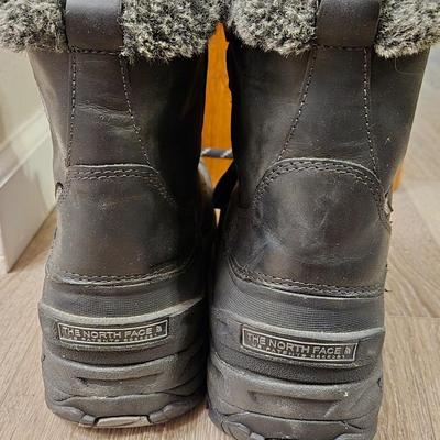 Black North Face Winter Boots