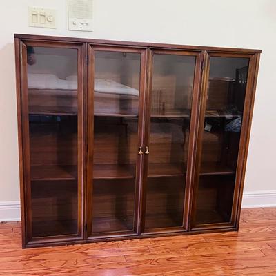 BROYHILL 1960s Plinth Hutch