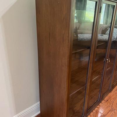 BROYHILL 1960s Plinth Hutch