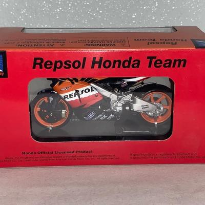Respol Honda Team Honda RC211V Motorcycle