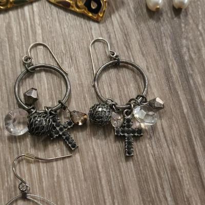 Earrings Lot