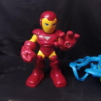 ANIMATED MARVEL IRON MAN & FISHER PRICE IMAGINEXT SEA SERPENT