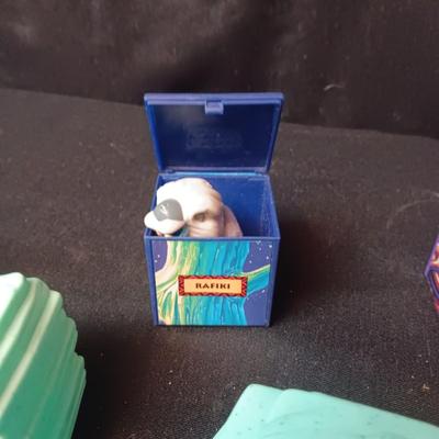 THE FLINTSTONES TOYS AND 3 FINGER PUPPETS