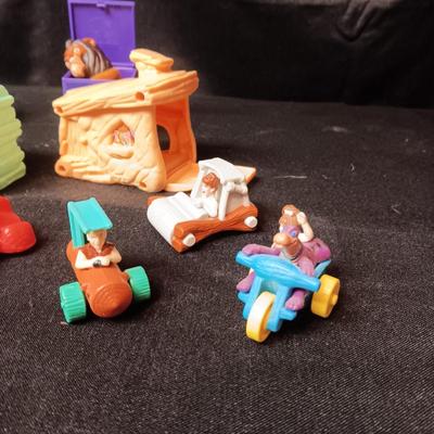 THE FLINTSTONES TOYS AND 3 FINGER PUPPETS