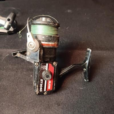 5 FISHING REELS IN NEED OF TLC