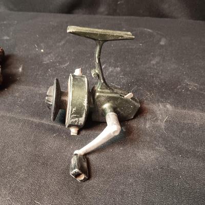 5 MORE FISHING REELS IN NEED OF TLC
