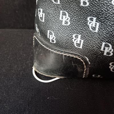 AUTHENTIC DOONEY & BOURKE PURSE WITH SOME WEAR