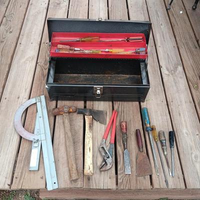 METAL TOOL BOX WITH HAND TOOLS