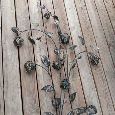 LARGE METAL ROSE WALL HANGING