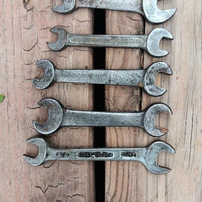 VINTAGE AND ANTIQUE COMBINATION WRENCHES