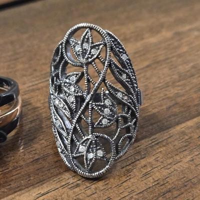 (3) Fashion Rings