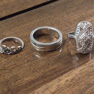 (3) Fashion Rings