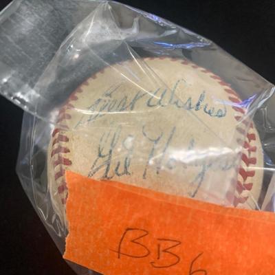 Gil Hodges Signed Baseball