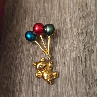 CHRISTOPHER RADKO Shiny Brite Brooch and Earrings