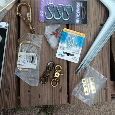 HOUSEHOLD HARDWARE AND A CLAMSHELL TOTE