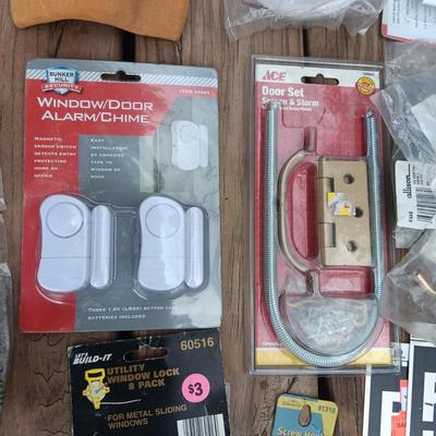 HOUSEHOLD HARDWARE AND A CLAMSHELL TOTE