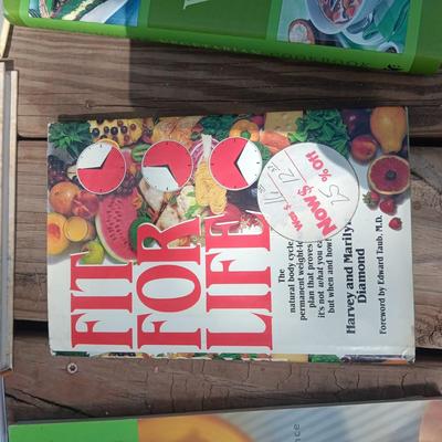 NICE LARGE LOW FAT HEALTHY EATING COOKBOOKS
