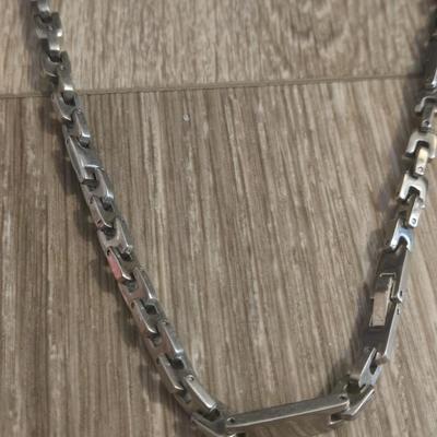 (2) Fashion Necklaces