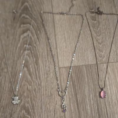(3) Fashion Necklaces