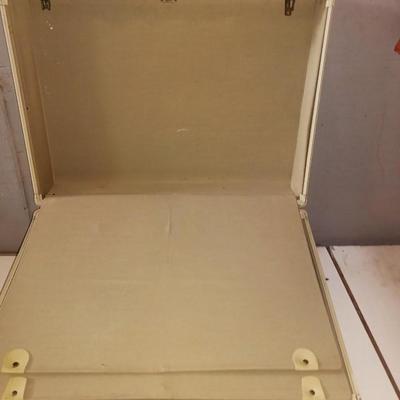 3 PIECE SOFT SIDED LUGGAGE, LUGGAGE CART AND VINTAGE SUITCASE