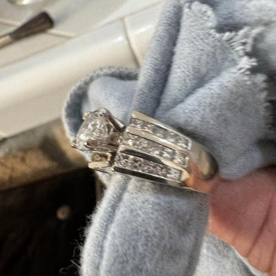 24kt White Gold 5 carat ring