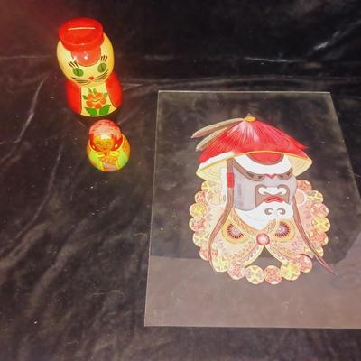 CUT CHINESE PAPER ART AND 2 WOODEN FIGURES