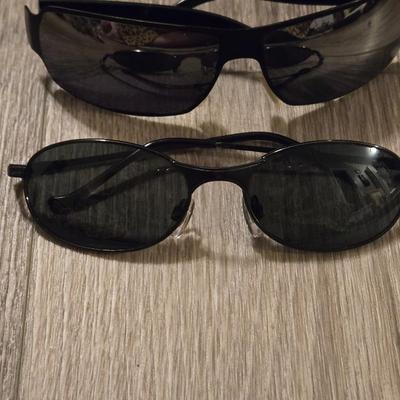 (2) Sunglasses