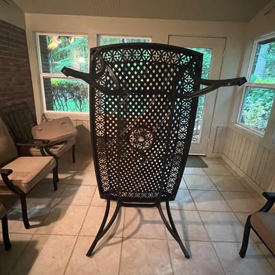 Patio Table & Eight Chairs (SR-RG)
