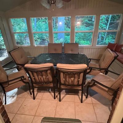 Patio Table & Eight Chairs (SR-RG)