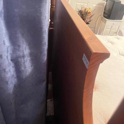 Four Poster Queen Bed (B3-MG)