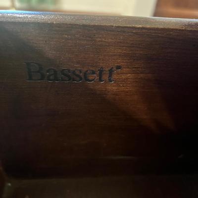 BASSETT Queen Ann Style Foyer Table