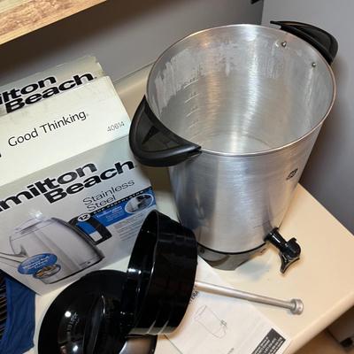 Hamilton Beach Percolator & GE Coffee Urn (L-RG)