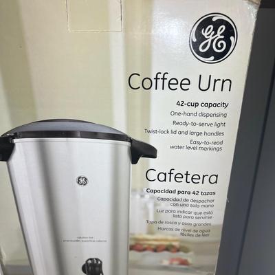 Hamilton Beach Percolator & GE Coffee Urn (L-RG)