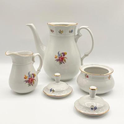 THUN ~ Tradition ~ 6 Piece Service For 12 ~ Includes 8 Serving Pieces