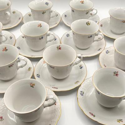 THUN ~ Tradition ~ 6 Piece Service For 12 ~ Includes 8 Serving Pieces