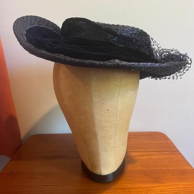 Lot 3 Vintage Hats + Halston Hat Box