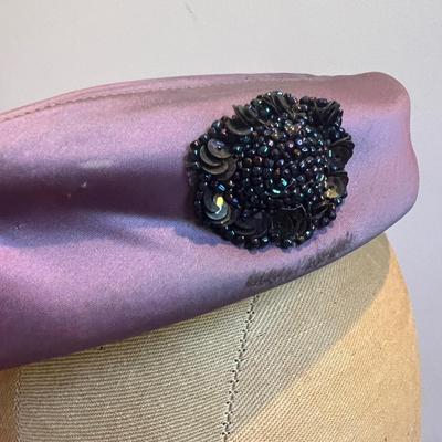 Lot 3 Vintage Hats + Halston Hat Box