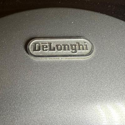 Delonghi Indoor Grill, Panini Press & NIB Waffle Maker (L-RG)