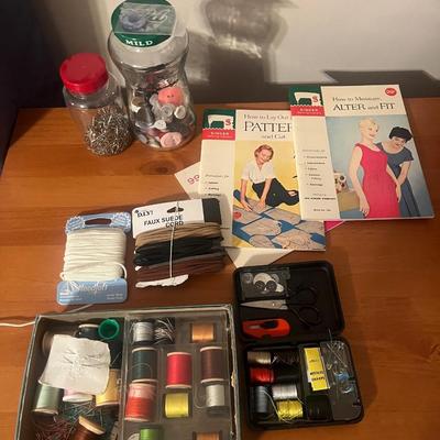 Sewing Box & Contents (B3-MG)