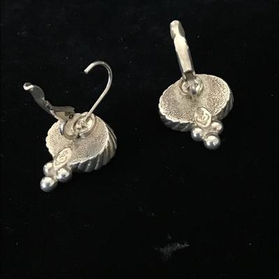 Silver tone marked black onyx vintage earrings