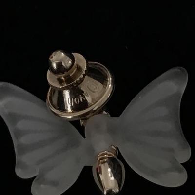 Avon marked butterfly pin moveable wings