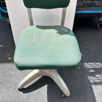 Vintage Mid-Century c. 1950s Good Form Industrial Green Adjustable Tanker Chair